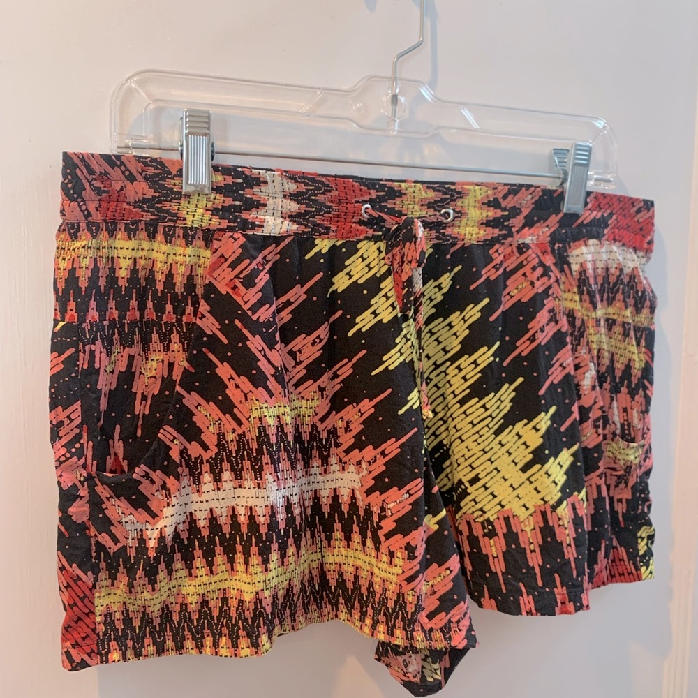 French Connection Boho Shorts Size 8 Medium